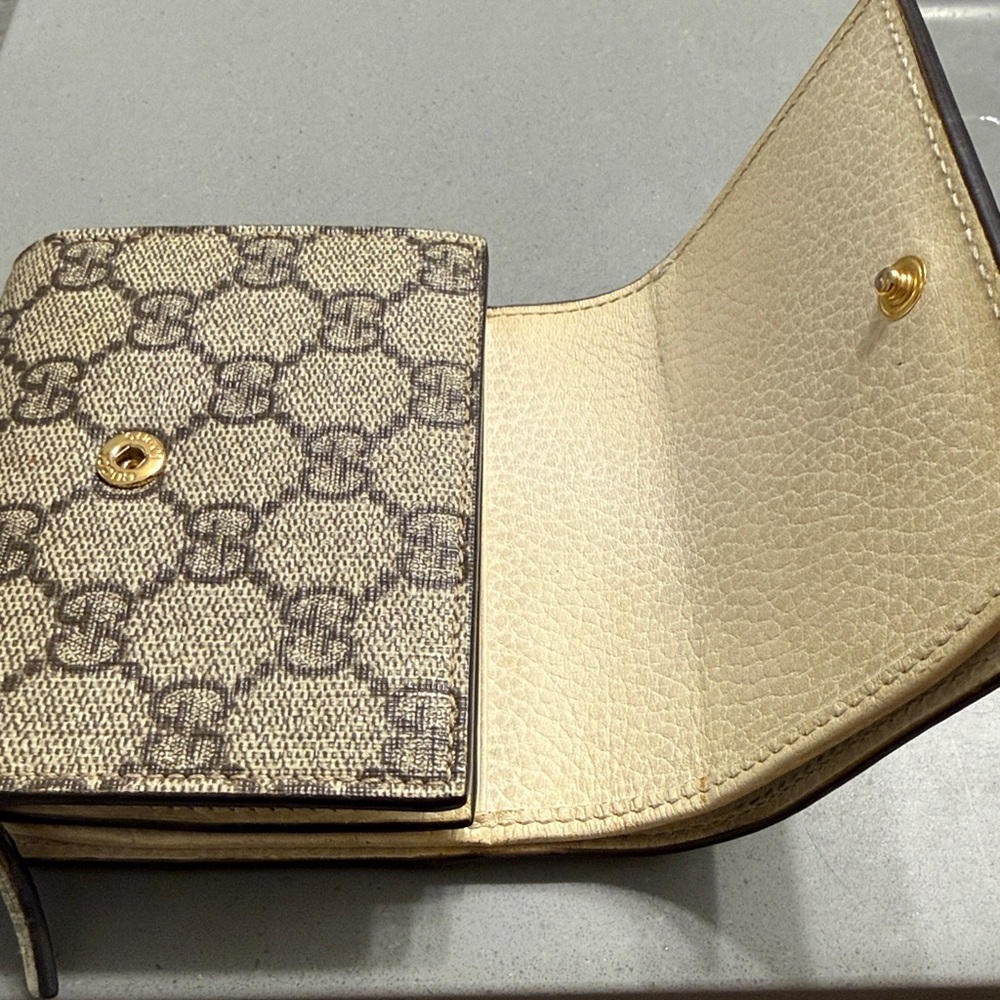 Authentic Gucci Marmont Compact Wallet - Picture 4 of 8